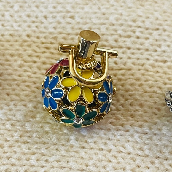 Jewelry - Diffuser Charm with lava rock